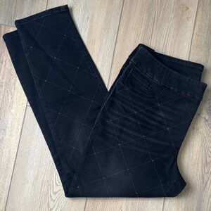 Chico’s Black Beaded Pull On Stretch Jeggings in Darknight Wash Size 14.